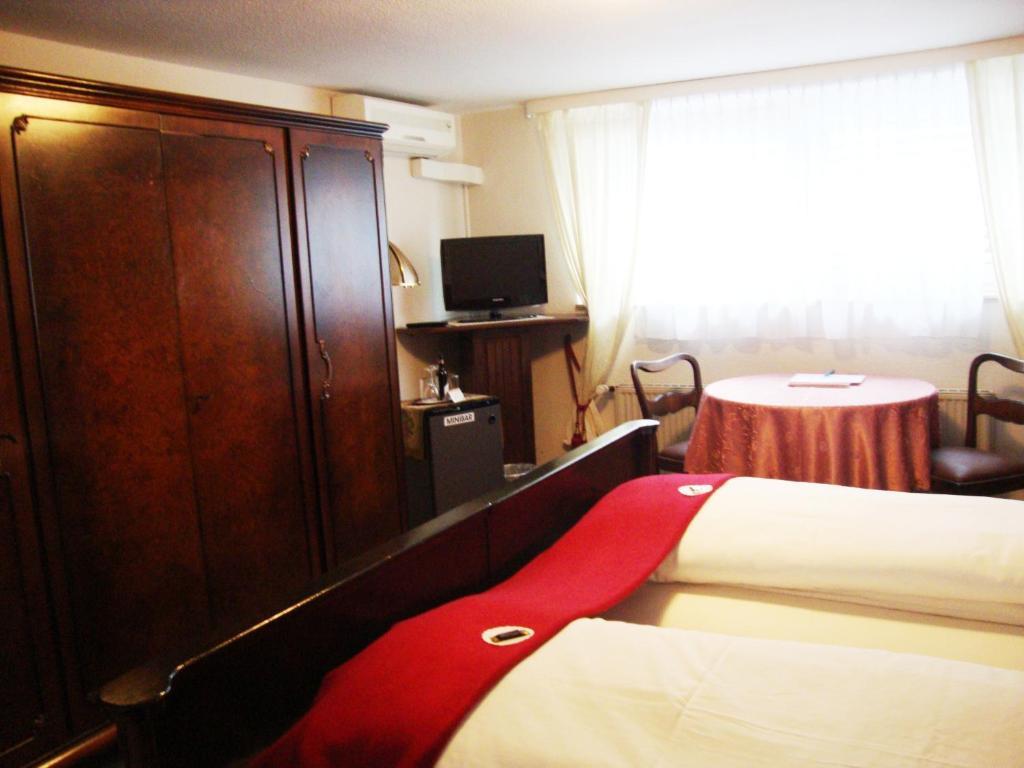 Haus Mooren, Hotel Garni Düsseldorf Zimmer foto