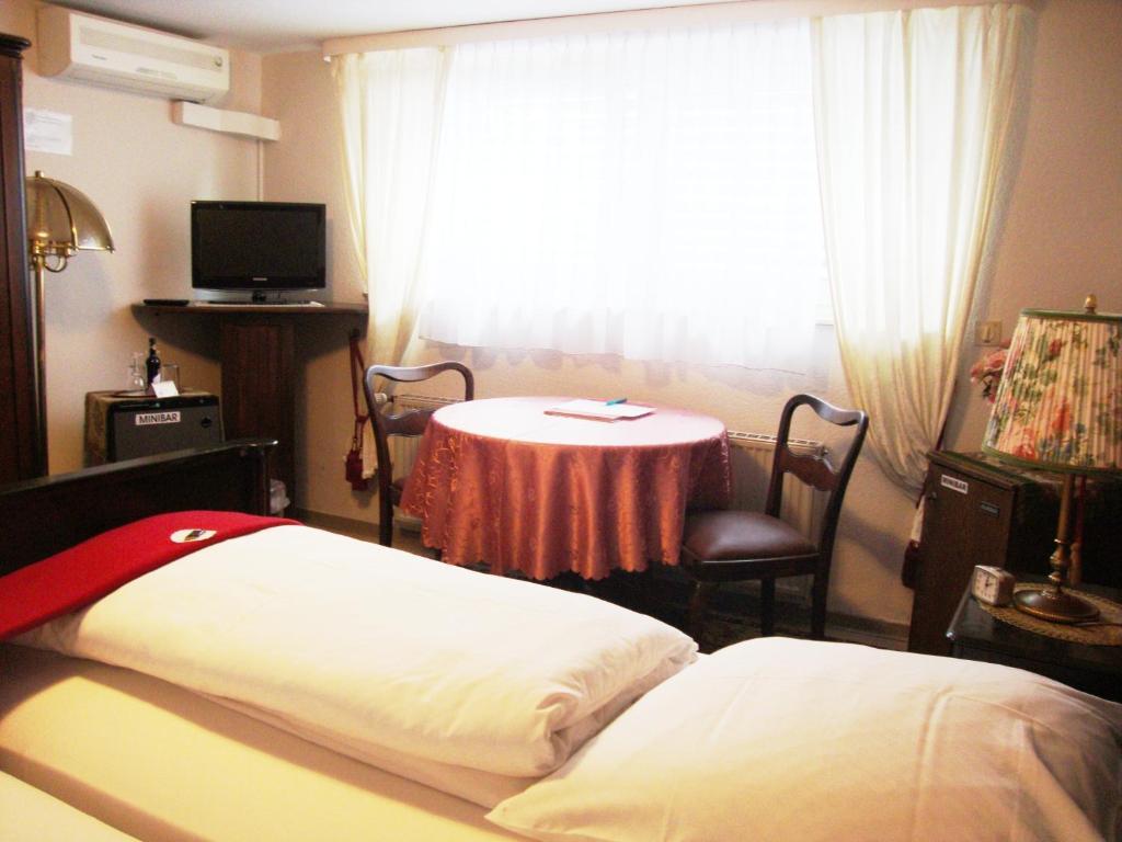 Haus Mooren, Hotel Garni Düsseldorf Zimmer foto